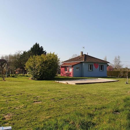 Gite De La Maison Du L.A.C Simard Εξωτερικό φωτογραφία