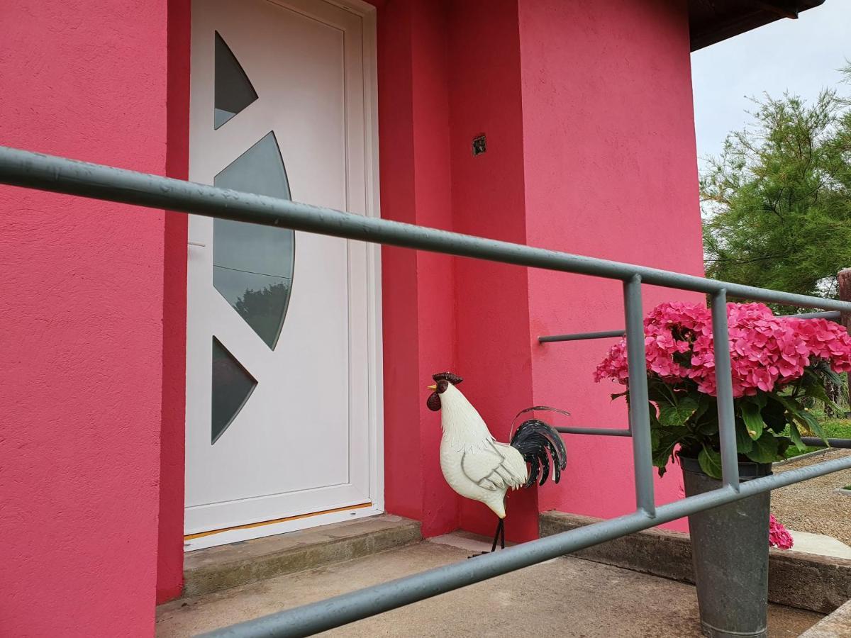 Gite De La Maison Du L.A.C Simard Εξωτερικό φωτογραφία