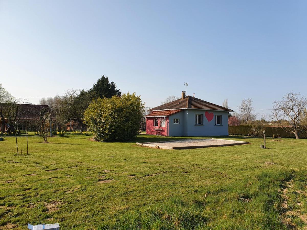 Gite De La Maison Du L.A.C Simard Εξωτερικό φωτογραφία